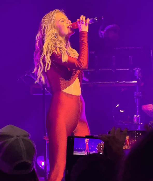 Kelsea Ballerini - Christina Caruso