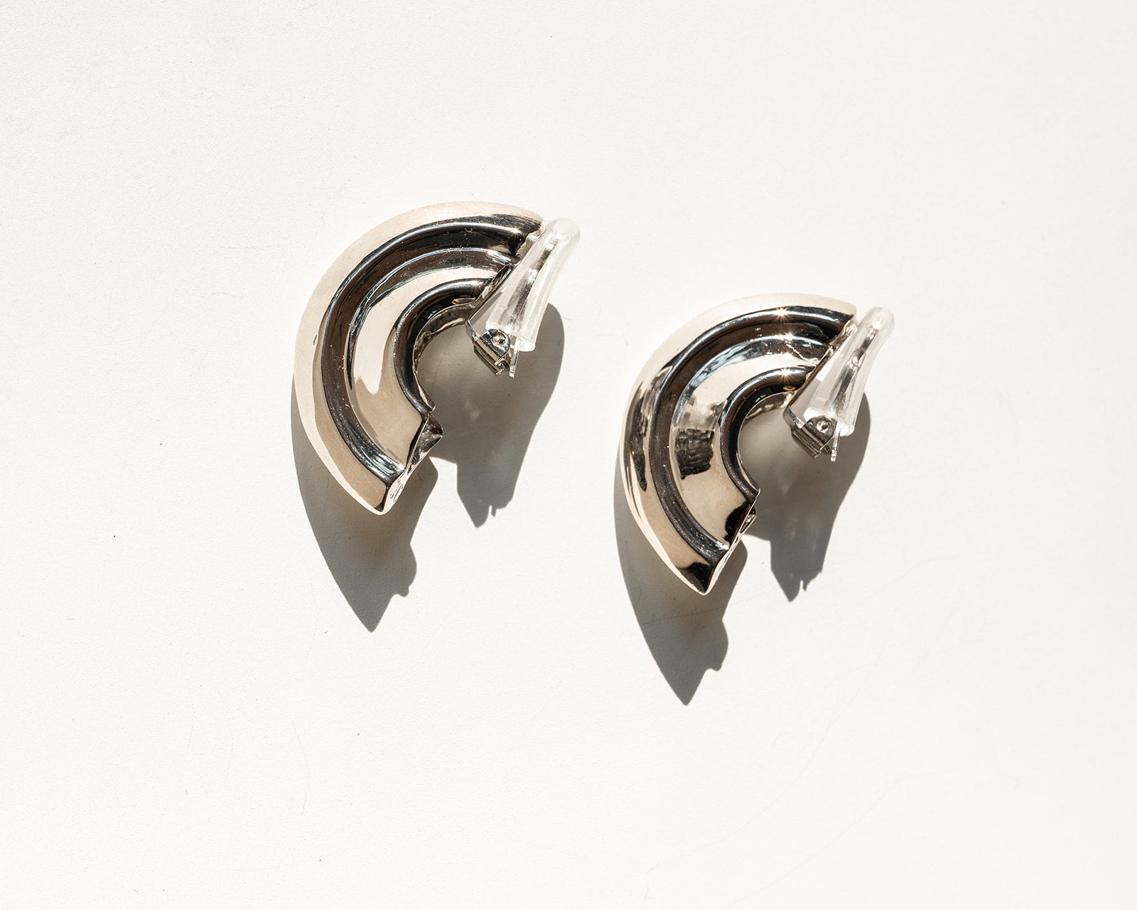 Deco Circle Earring (Rhodium)