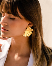 Load image into Gallery viewer, Ginkgo Leaf Earring - Rhodium coloway (silver-tone)
