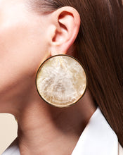 Load image into Gallery viewer, Bezel Set Shell Earring
